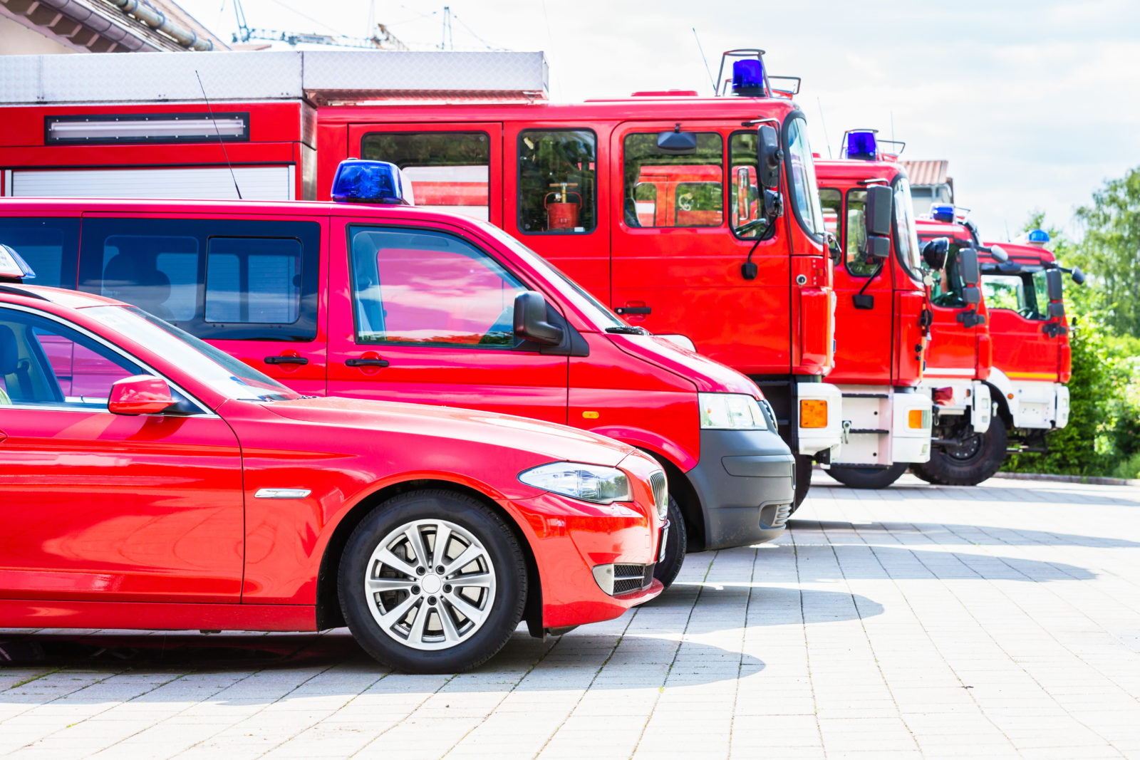 GPS fleet tracking for mixed fleets - FleetLocate by Spireon - Fleet management for mixed fleets